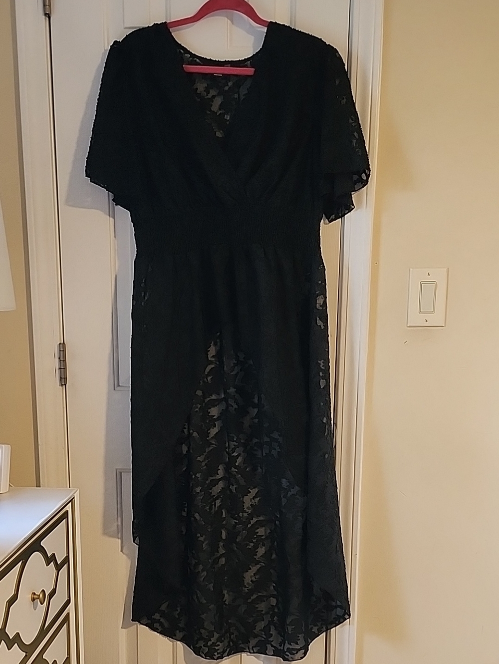 Black Lace Hi-Low Long Top with VNeck